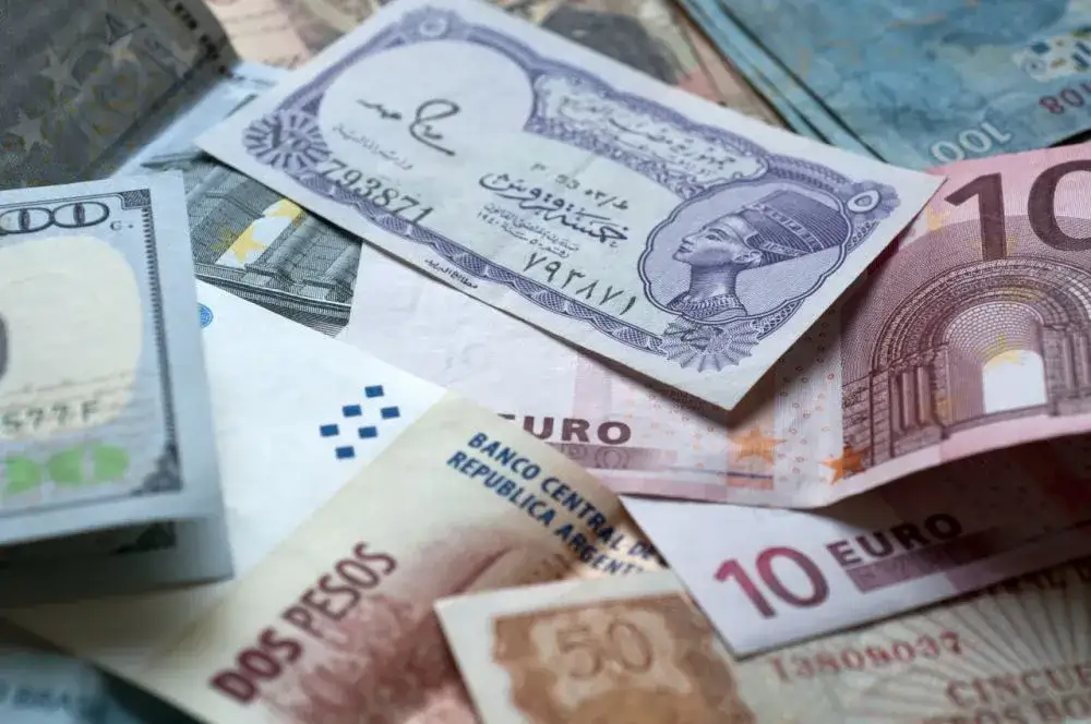 Zdjęcie Jaka waluta jest w Egipcie? Poznaj funt egipski i jego zastosowanie
